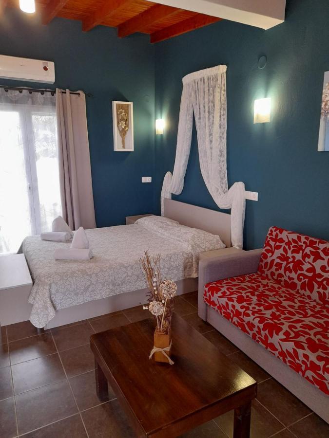 Victory Apartments Hotel Samothraki Ngoại thất bức ảnh
