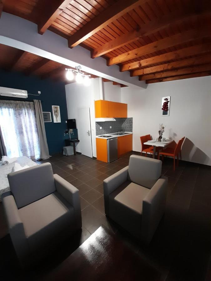 Victory Apartments Hotel Samothraki Ngoại thất bức ảnh