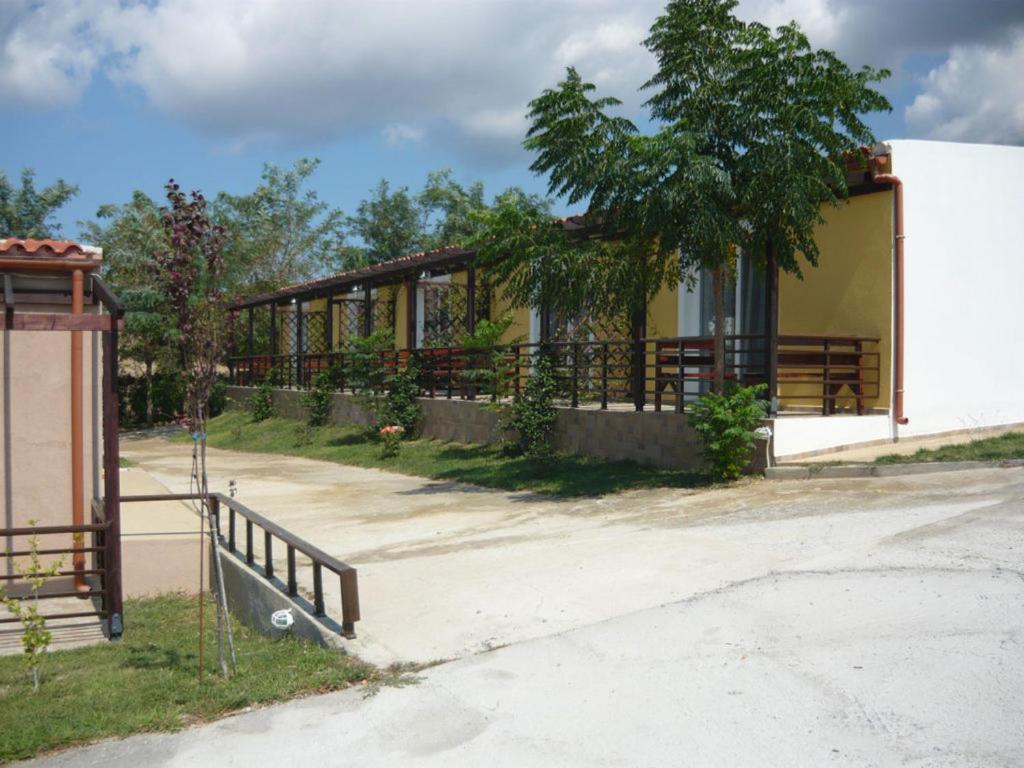 Victory Apartments Hotel Samothraki Ngoại thất bức ảnh
