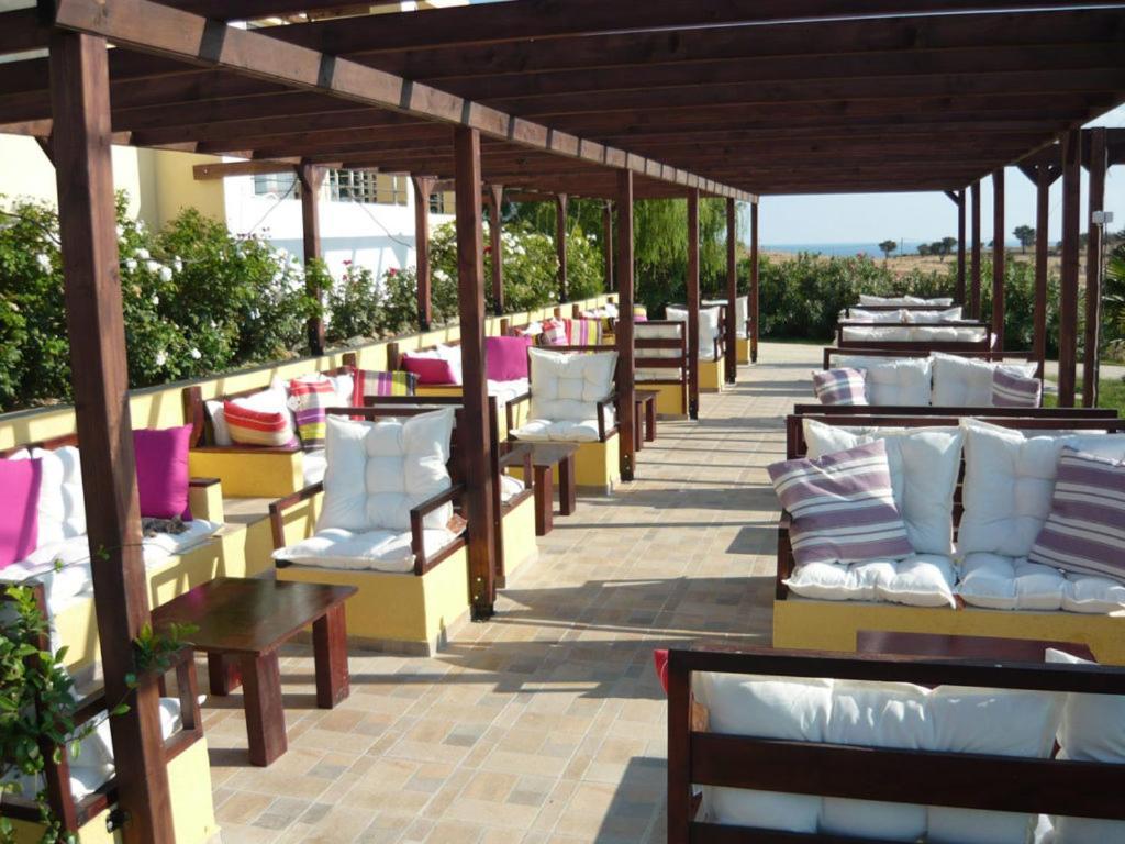 Victory Apartments Hotel Samothraki Ngoại thất bức ảnh