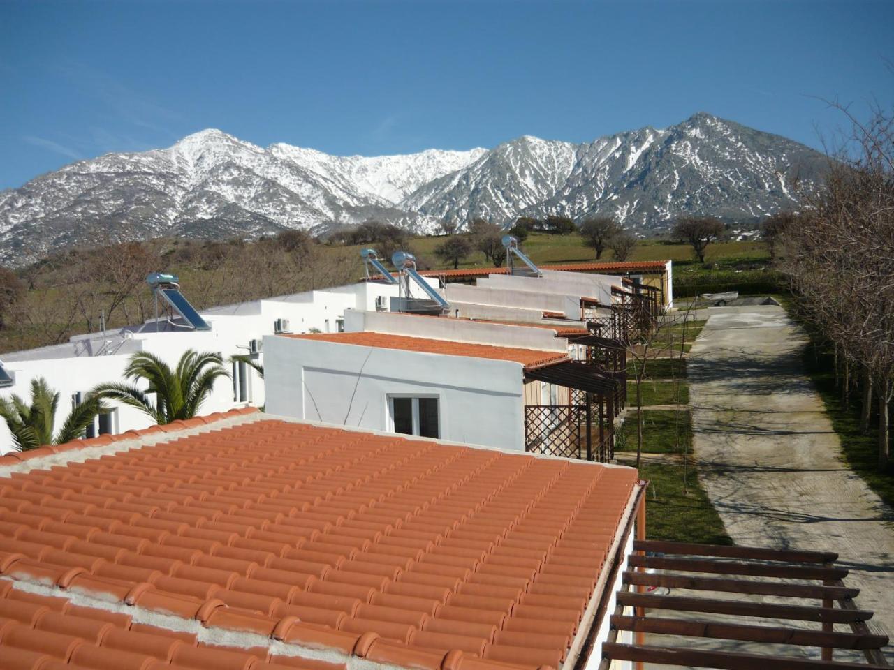 Victory Apartments Hotel Samothraki Ngoại thất bức ảnh
