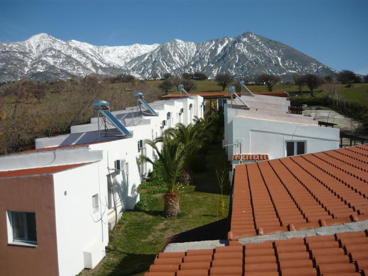 Victory Apartments Hotel Samothraki Ngoại thất bức ảnh
