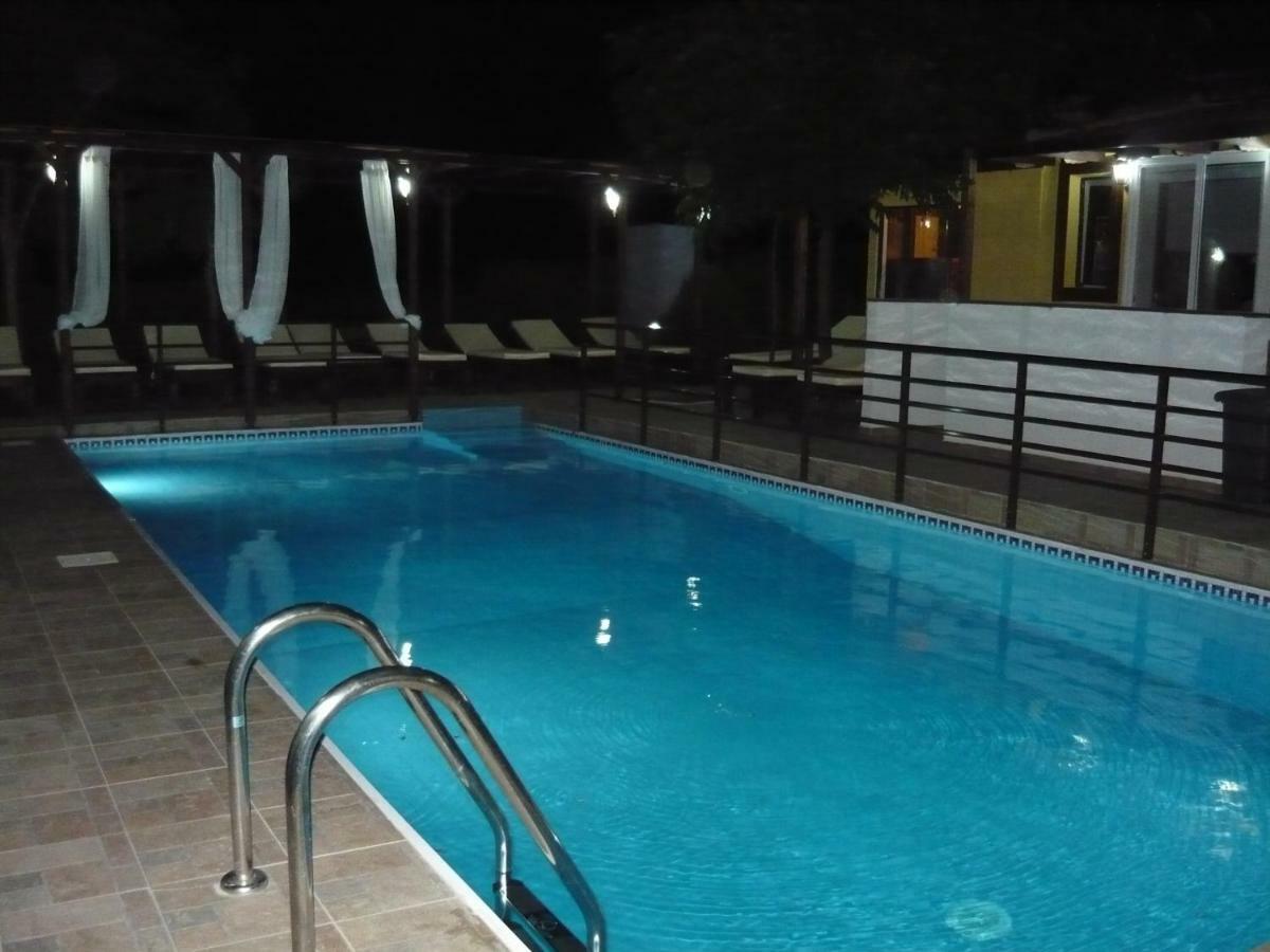 Victory Apartments Hotel Samothraki Ngoại thất bức ảnh