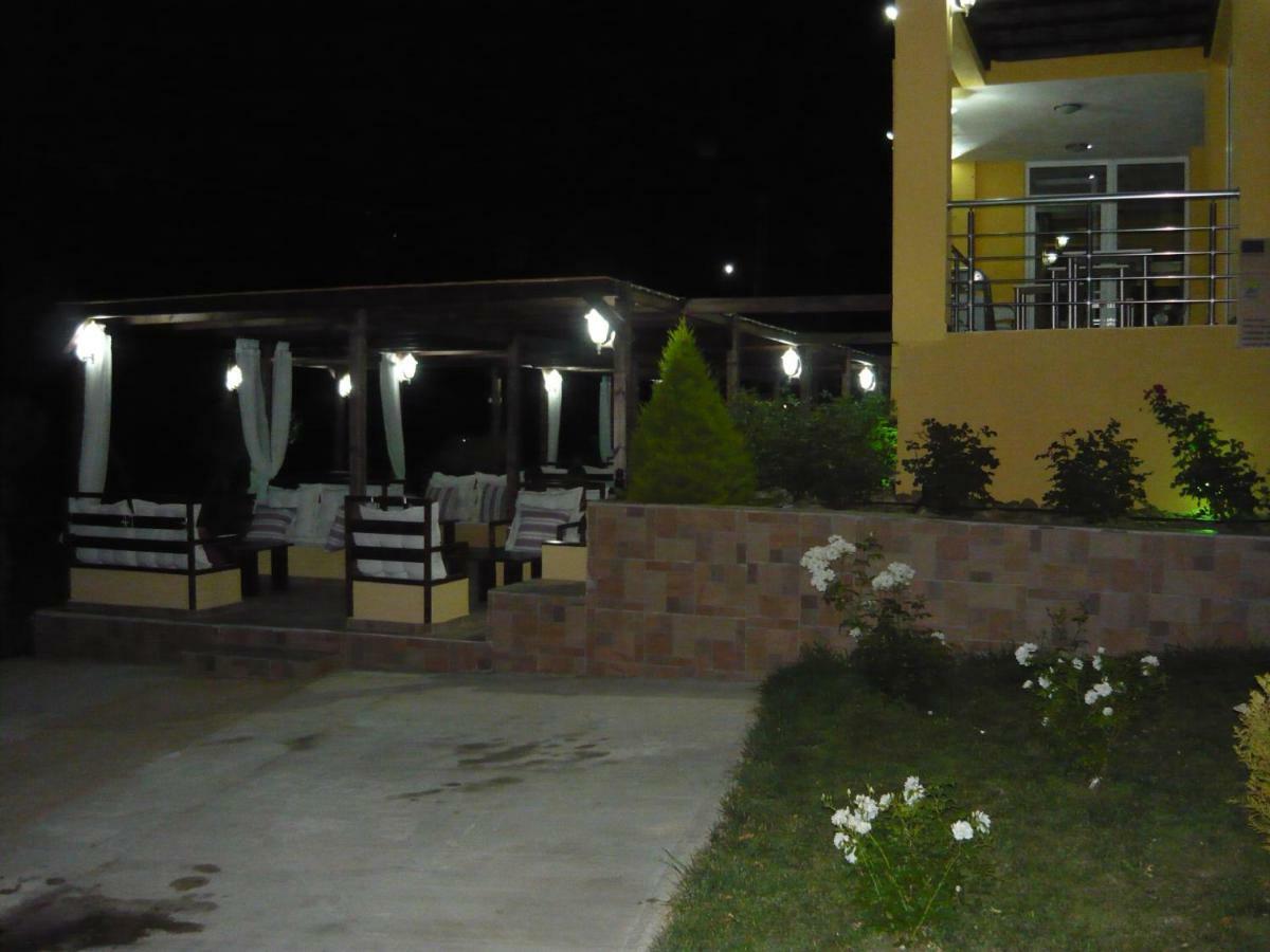 Victory Apartments Hotel Samothraki Ngoại thất bức ảnh